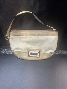 GUESS Cream and Beige Mini clutch Bag